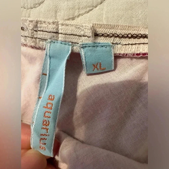 Elegant Red Midi Skirt - Picture 4 of 6